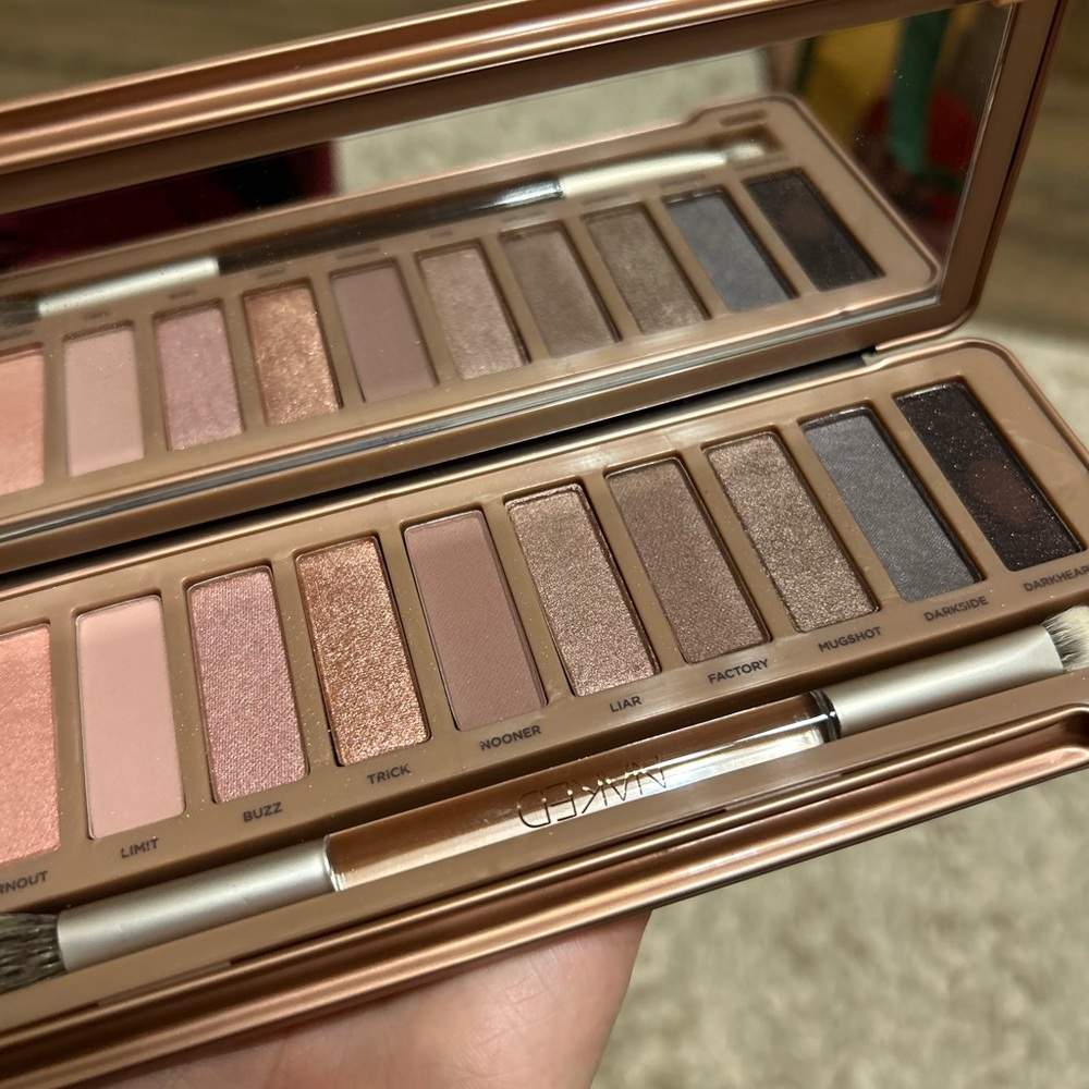 Urban Decay Naked 3 Eyeshadow Palette